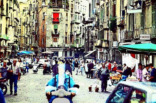 Straßenszene in Neapel Foto: dpa