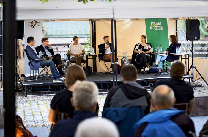 Bundestagskandidaten diskutieren in Stuttgart über Rassismus, Flucht und Migration