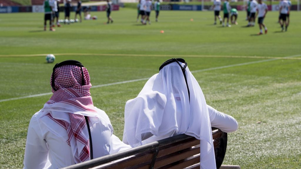Trainingslager des FC Bayern München in Katar: Geld schlägt Anstand