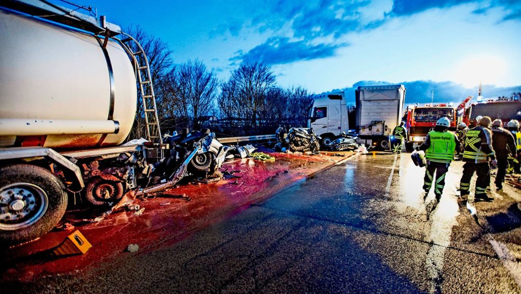 Unfallschwerpunkt Stuttgart: Alarmierender Anstieg von Lkw-Unfällen auf Autobahnen