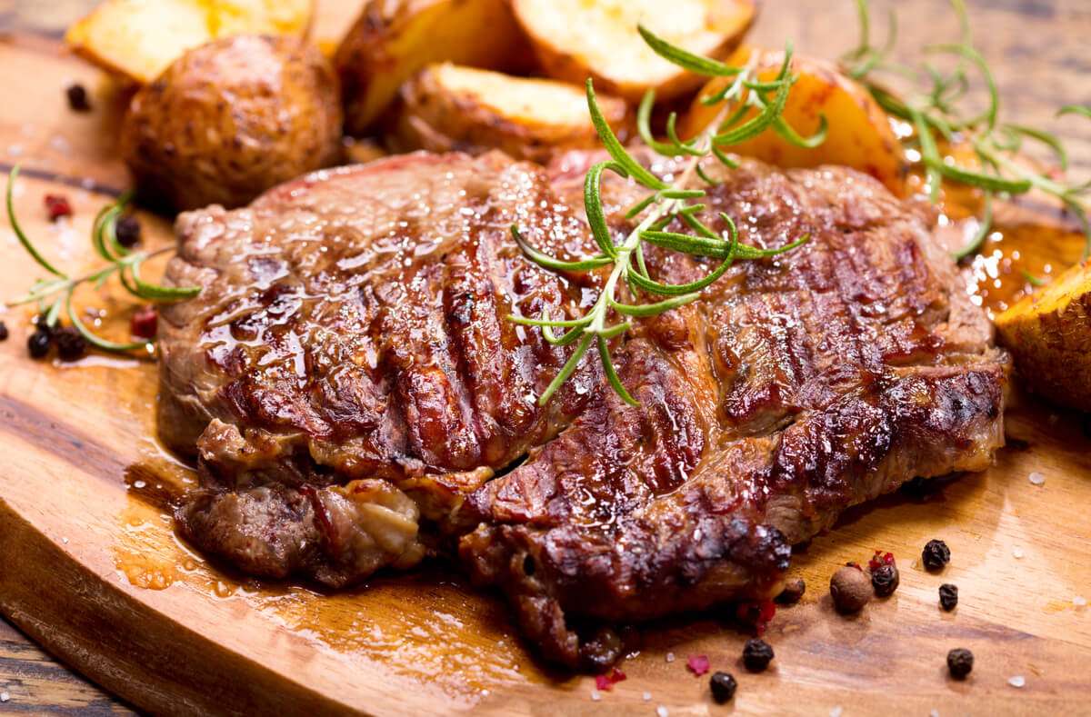 So frieren Sie gebratenes Fleisch richtig ein. Erfahren Sie, worauf Sie beim Einfrieren und Auftauen von gebratenem Fleisch achten müssen.