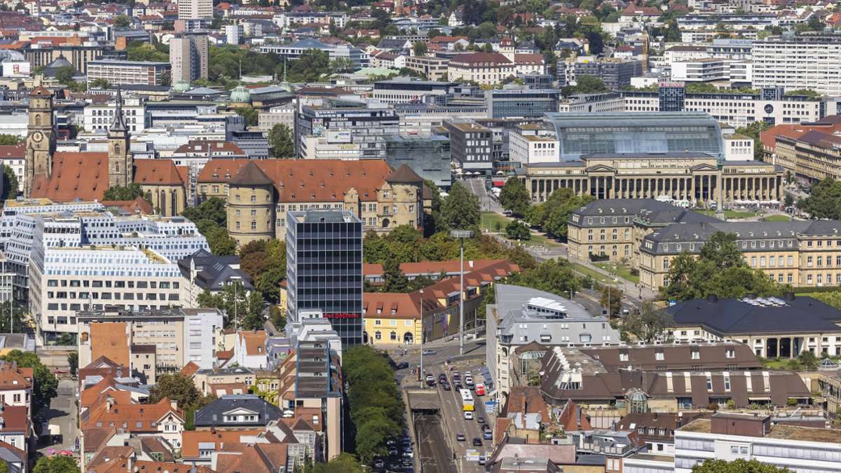 Stuttgart: 30-Jähriger am Charlottenplatz ausgeraubt – Zeugen gesucht