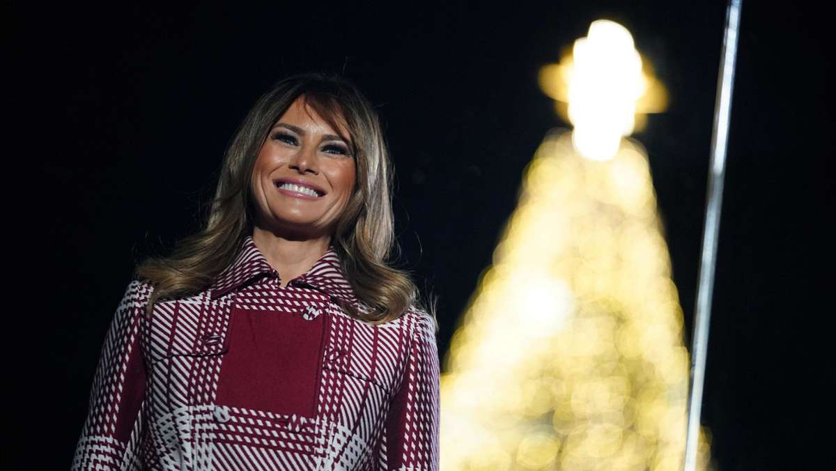  Leuchtend, glitzernd und pompös: Diesem Schema folgt die Weihnachtsdekoration von Melania Trump im Weißen Haus. Auch diesen Dezember wurde an nichts gespart, um Weihnachtsstimmung im Regierungssitz aufkommen zu lassen. 