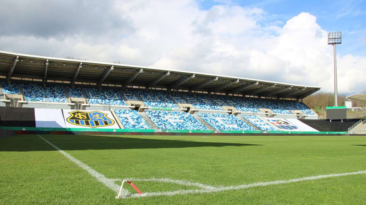 Vor Duell mit Borussia Mönchengladbach: Rasen in Saarbrücken wird vor Pokalspiel nochmal inspiziert