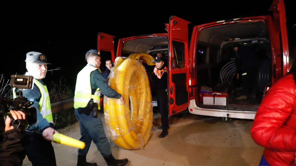 Spanien: Verzweifelte Suche nach Kind in 110 Meter tiefem Schacht