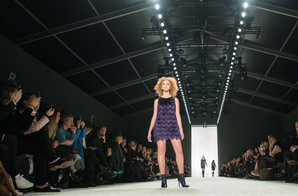Mit 14 Jahren stand Anna Ermakova zum ersten Mal auf dem Laufsteg – als Model für die Riani-Show innerhalb der Berliner Fashion Week.