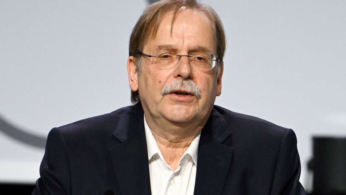Nach DFB-Wahlniederlage: Rainer Koch bietet Rückzug aus UEFA-Exekutive an