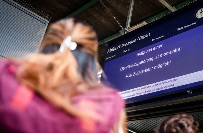 Chaos in Stuttgart: Störung legt Zugverkehr am Hauptbahnhof lahm