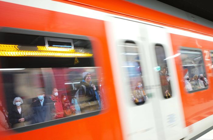 Baden-Württemberg: Land beharrt auf Maskenpflicht in Bus und Bahn