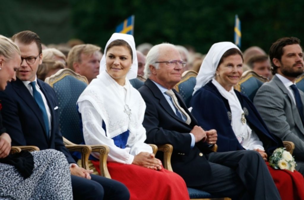 Prinz Daniel, Kronprinzessin Victoria, König Carl Gustaf, Königin Silvia und Prinz Carl Philip (von links)