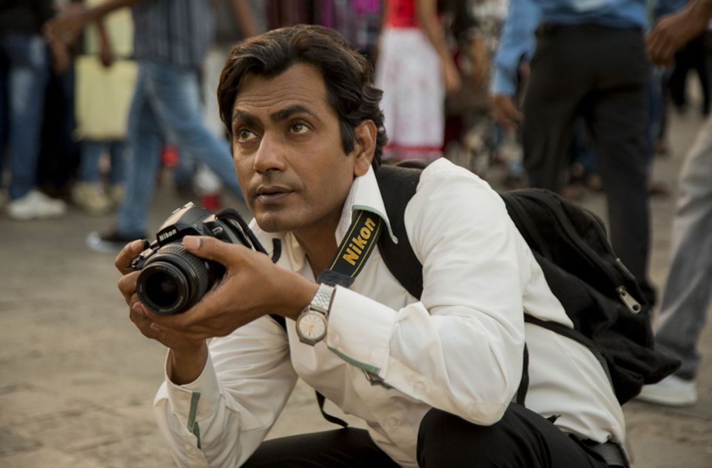 Rafi (Nawazuddin Siddiqui) geht seiner Beschäftigung als Strassenfotograf nach