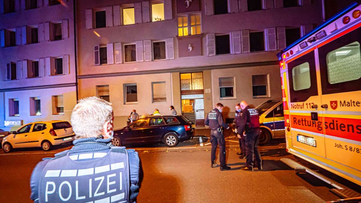 Tod in Stuttgarter Mietshaus: Die Nachbarin hört den tödlichen Kampf