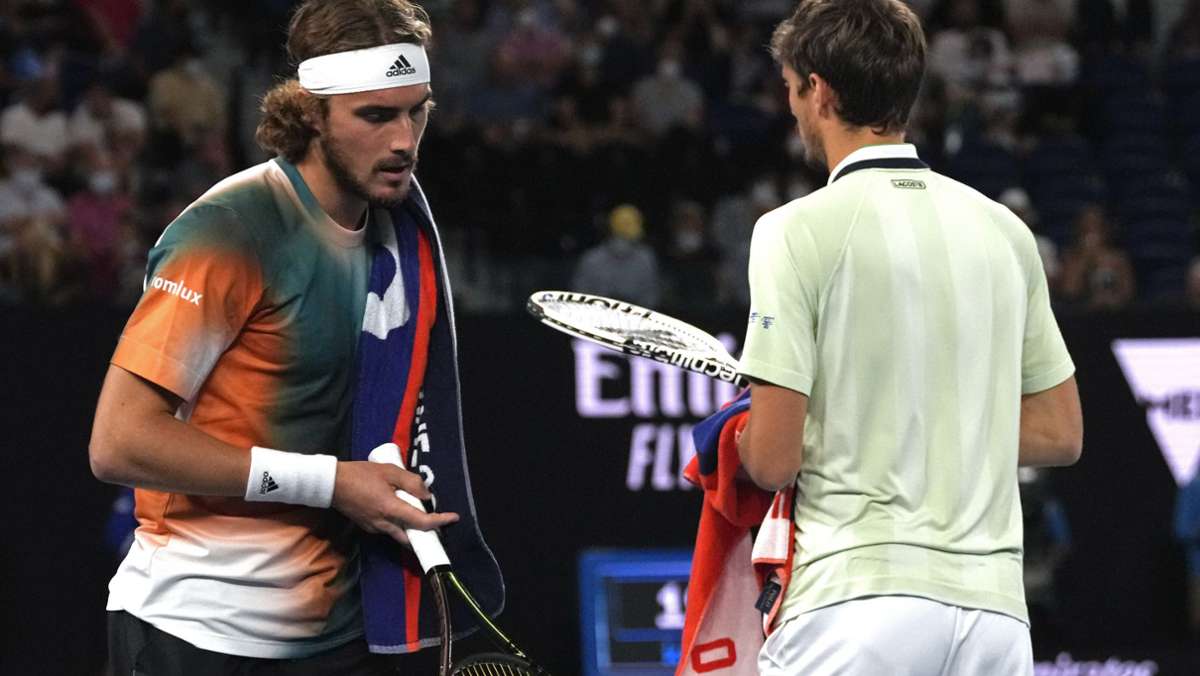  Heiß her ging es im Halbfinale der Australian Open zwischen Stefanos Tsitsipas und Daniil Medwedew. Auch nach dem Spiel waren die Wogen nicht geglättet. 