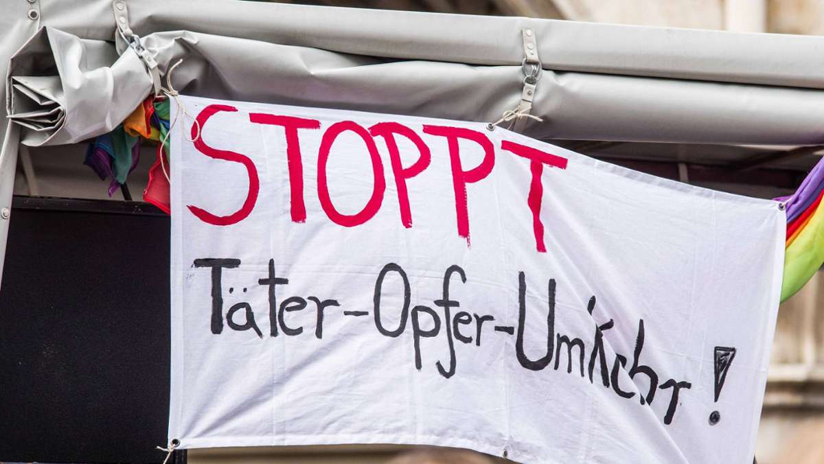 Demonstrationen in Stuttgart: Wut und Empörung über Gewalt an Frauen
