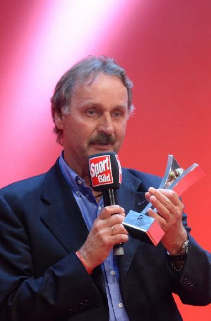 Der Trainer des VfL Bochum, Peter Neururer, erhielt den Preis für das Comeback des Jahres.