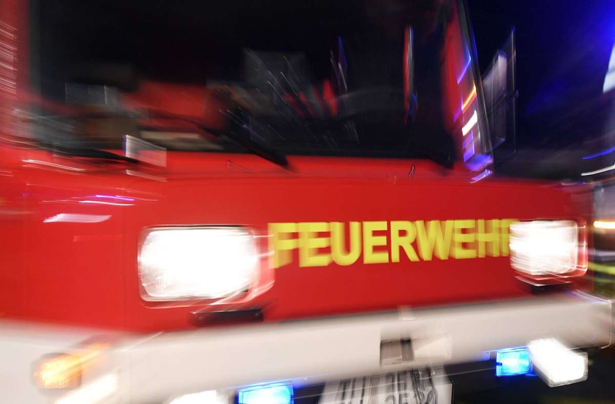 Die Feuerwehr rückte zu einem Lastwagenbrand in Mannheim aus (Symbolfoto). Foto: imago images/ULMER Pressebildagentur/ulmer via www.imago-images.de