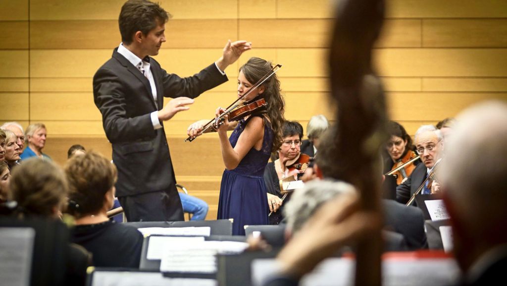 Bosch Sinfonieorchester: Virtuos und überaus festlich