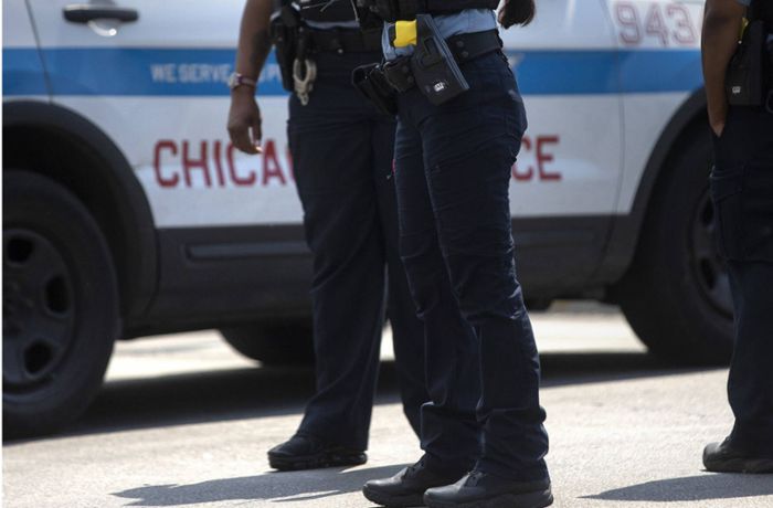 Schüsse bei Parade bei Chicago  –  Tote