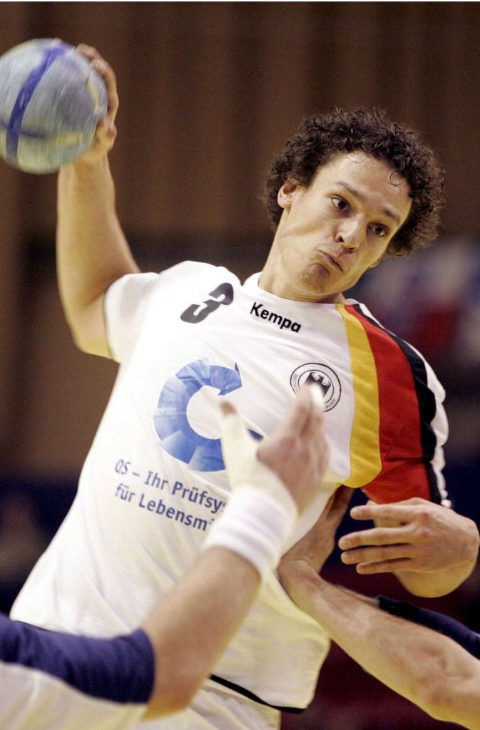 Nationalspieler Frank von Behren hatte sich im September 2006 einen Kreuzbandriss zugezogen – und verpasste damit die Heim-WM 2007 mit dem phänomenalen Titelgewinn. Erst nach mehr als sechs Monaten Verletzungspause stand der Handball-Star vor seinem Comeback bei der SG Flensburg-Handewitt.