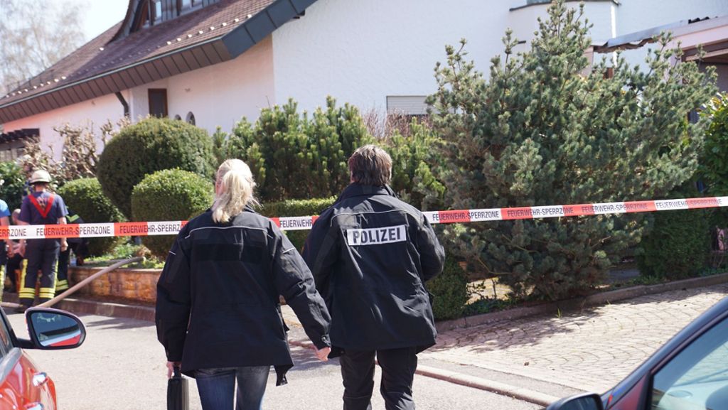 Neuhausen auf den Fildern: Feuerwehr findet beim Löschen Leiche