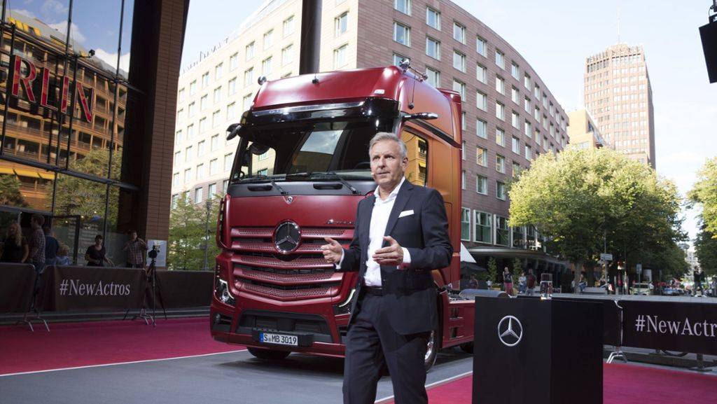 Daimler-Weltpremiere in Berlin: Daimler schickt neuen Actros ins Rennen