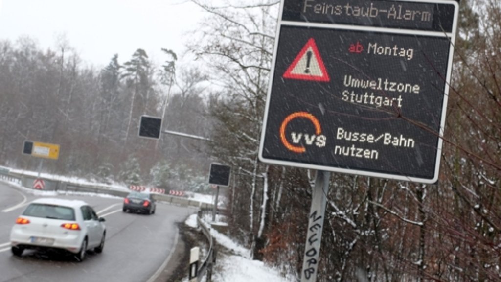 Erster Feinstaubalarm in Stuttgart: Stuttgarter sollen ihre Autos stehen lassen
