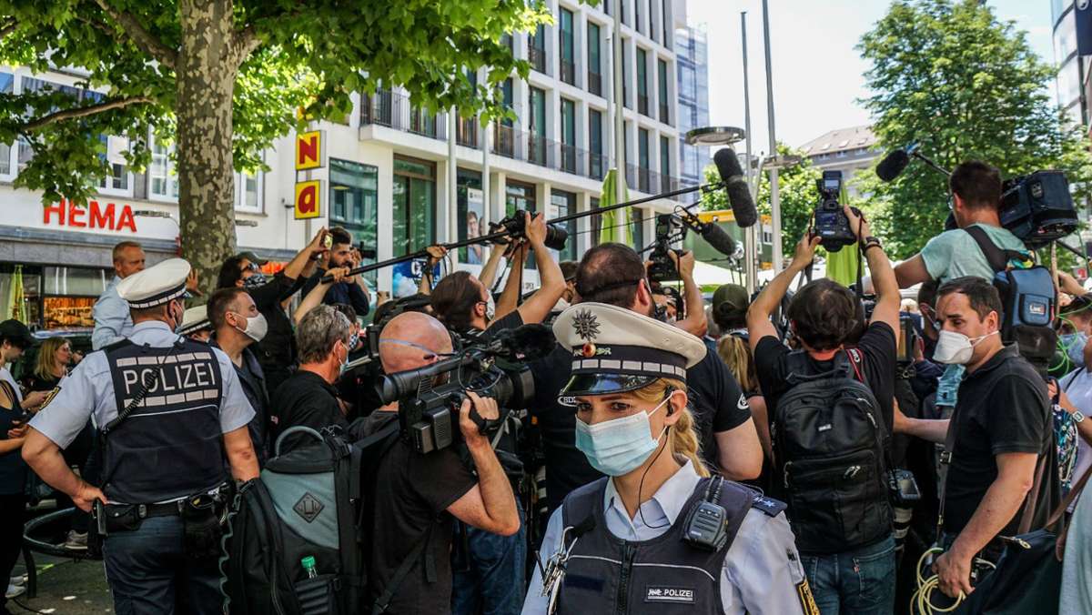 Polizeirückblick 2020 in Stuttgart: Die schlimmsten und die schönsten Blaulicht-Momente