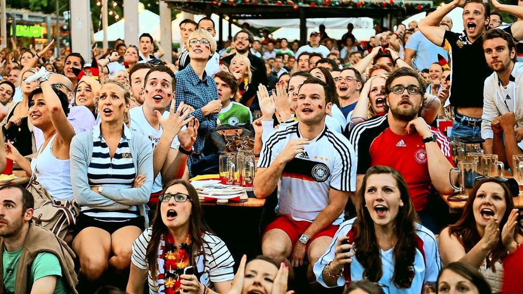 WM 2018 für Dummies: Zehn Dinge, die Sie beim Public Viewing nicht sagen sollten