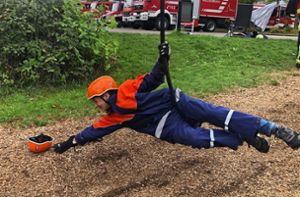 Feuerwehrnachwuchs wetteifert in 25 Disziplinen