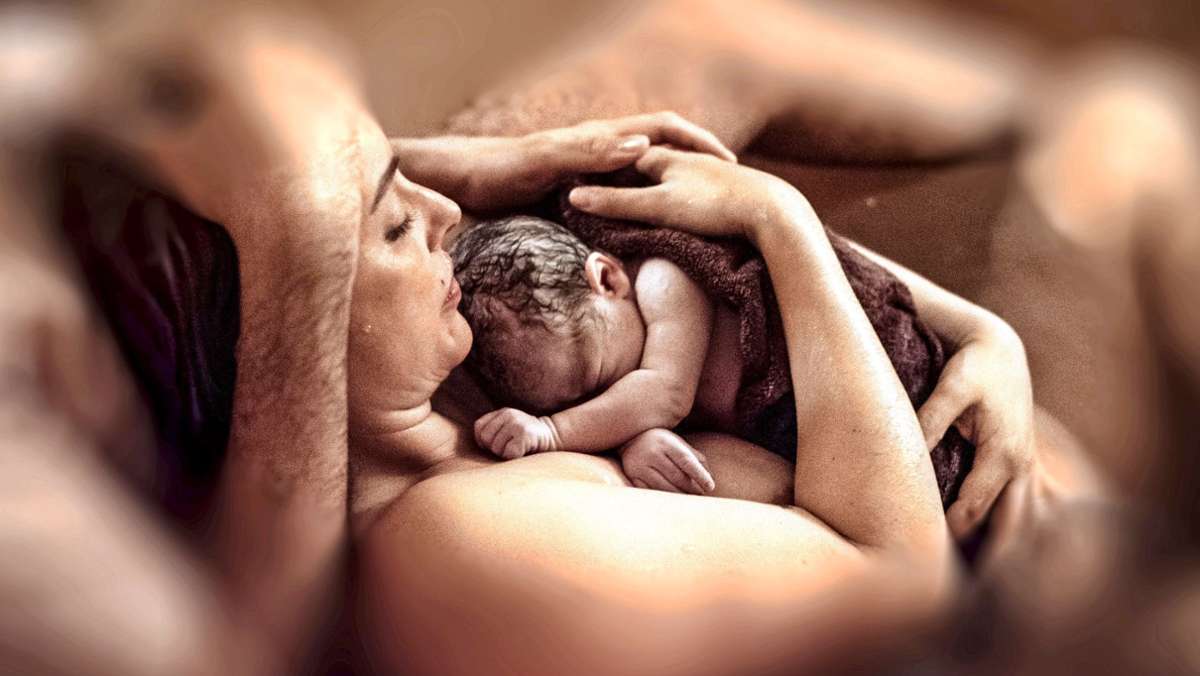 Ungekünstelte Fotos: Geburt vor der Kamera