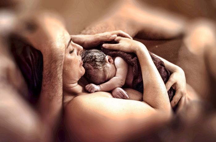 Ungekünstelte Fotos: Geburt vor der Kamera