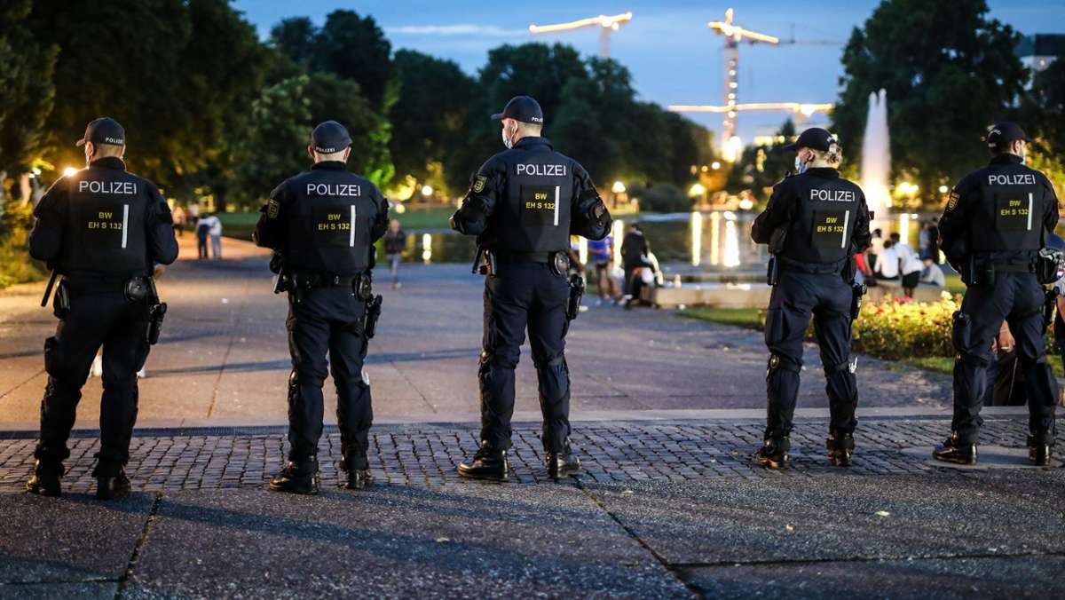 Randale in Stuttgart: Die Polizei ist erneut mit einem großen Aufgebot im Einsatz
