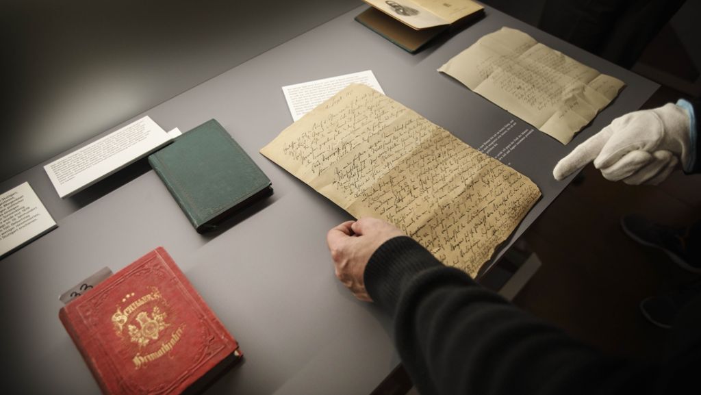 Überarbeitete Literaturabteilung im Museum im Hirsch: Alte Briefe und Bücher in neuem Licht