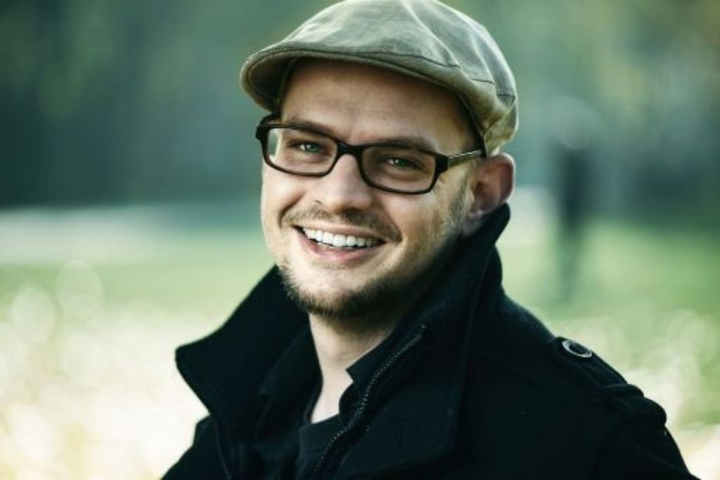 Florian Schnell machte 2015 sein Regiediplom an der Filmakademie in Ludwigsburg.