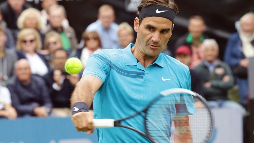 Mercedes-Cup in Stuttgart: Roger Federer müht sich zum Sieg gegen Mischa Zverev