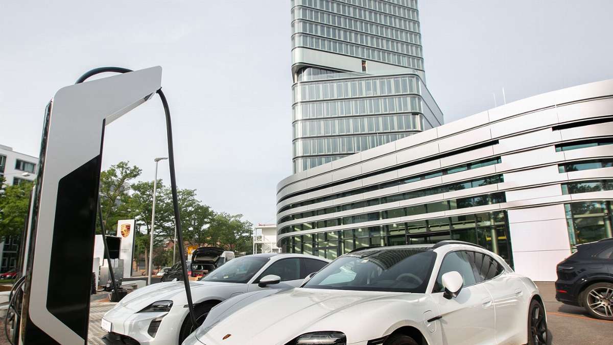 Pragsattel in Stuttgart: Einblicke ins neue Porsche-Zentrum