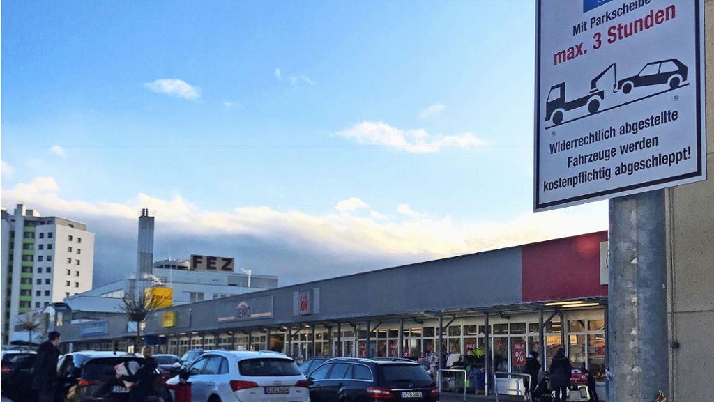 Ladenparkplatz in Leinfelden: Am FEZ wird nun abgeschleppt