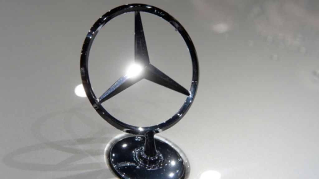  Der Stuttgarter Autobauer Daimler will bei der Einrichtung seines neuen Prüf- und Technologiezentrums in Immendingen (Kreis Tuttlingen) Gas geben. Im Gegenzug soll die Teststrecke im Neckartal bei Wernau (Kreis Esslingen) aufgegeben werden. 