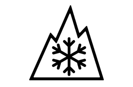 Winterreifen erkennen: Seit dem 01.Januar 2018 ist das Alpine-Symbol (auch 3PMSF-Kennzeichen genannt) auf Winterreifen Pflicht. Foto: YegoeVdo22 / Shutterstock.com