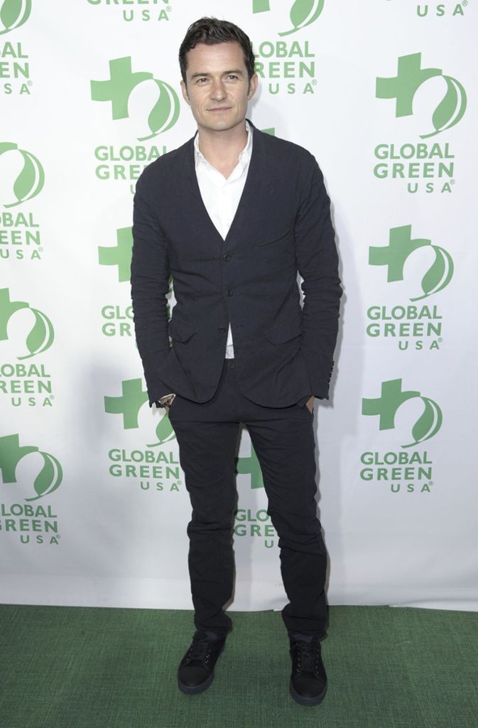 Kein Fashionevent: Orlando Bloom hat ein schlichtes Outfit für den grünen Teppich gewählt.
