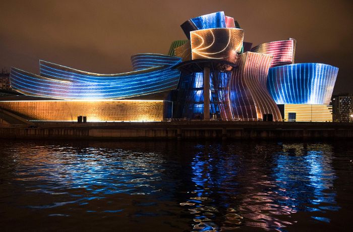 So farbenprächtig feiert das Guggenheim-Museum Geburtstag