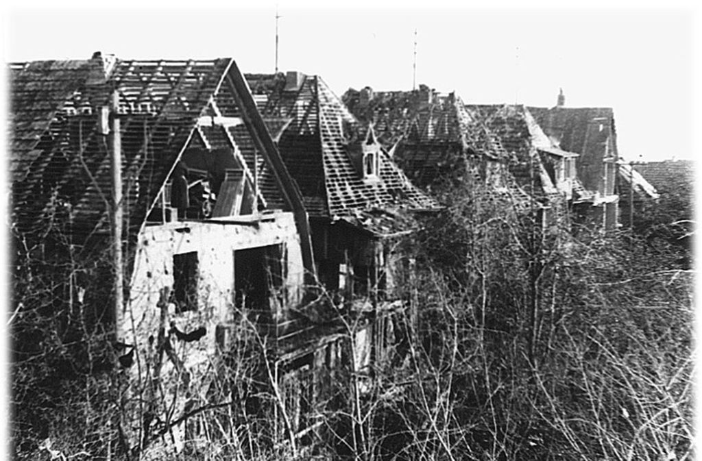 Zahlreiche Wohnhäuser wurden beim Angriff zerstört.