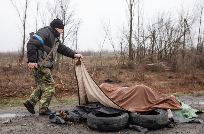 Russischer Angriff: Wie viele Tote gibt es im Ukraine-Krieg wirklich?
