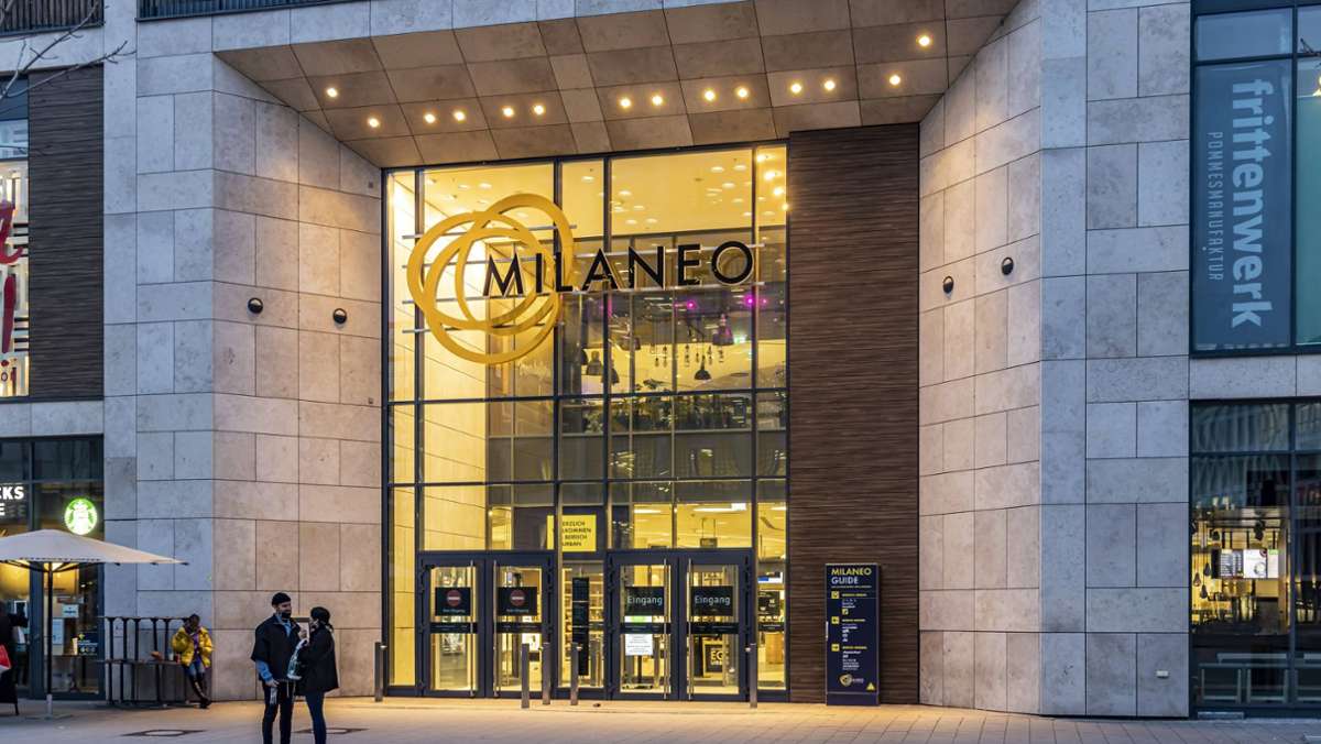  Am Donnerstagmorgen müssen Kunden und Mitarbeiter das Einkaufszentrum Milaneo in Stuttgart verlassen. Was hinter der Evakuierung steckt. 