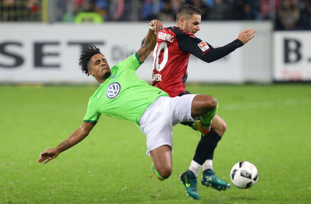 Nach dem Abstieg in die zweite Liga verlässt Didavi seinen VfB Richtung Wolfsburg, mit dem Ziel endlich international zu spielen. Aber auch dies gelingt ihm nicht. In den zwei Jahren beim VfL (2016-2018) entwickelt er sich zwar zu einem guten Bundesligaspieler, sportlicher Erfolg der Mannschaft stellt sich mit seiner Ankunft aber nicht ein.