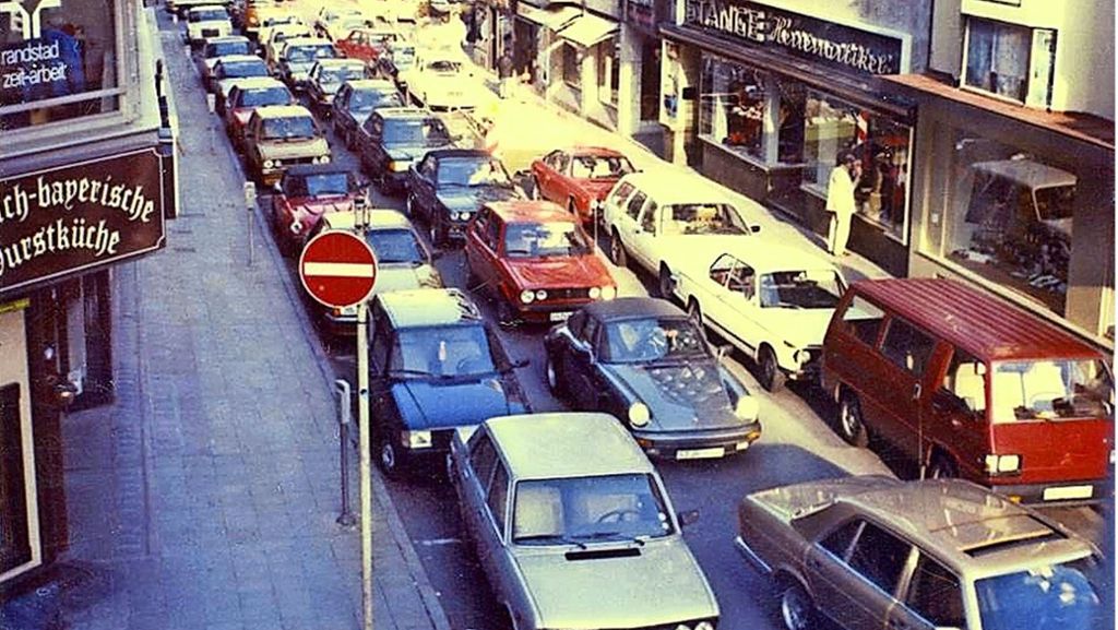 Stuttgart-Album zur Calwer Passage: So eng war’s    für die Autos einst auf der Calwer Straße