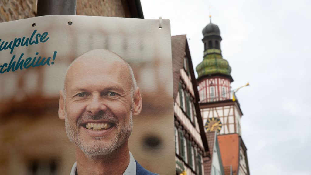 Zwischenergebnis bei Oberbürgermeisterwahl in Kirchheim: Pascal Bader liegt vor der Ratschefin