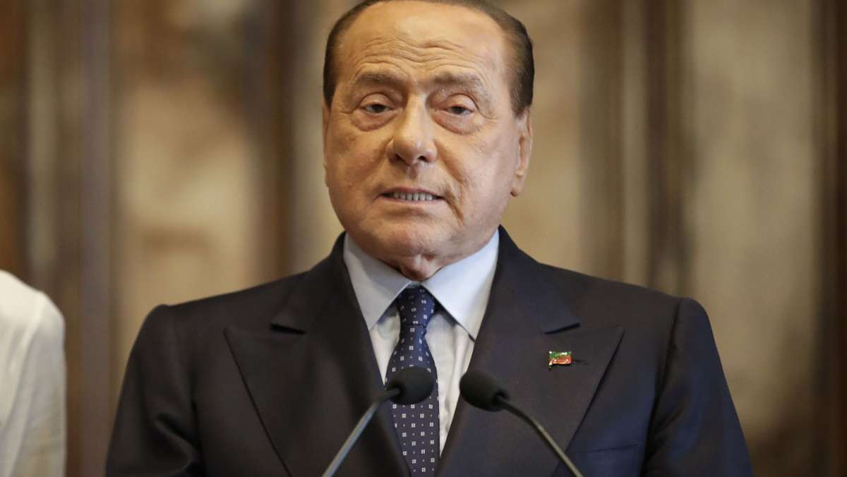 Nach Corona-Infektion: Silvio Berlusconi liegt mit Lungenentzündung im Krankenhaus