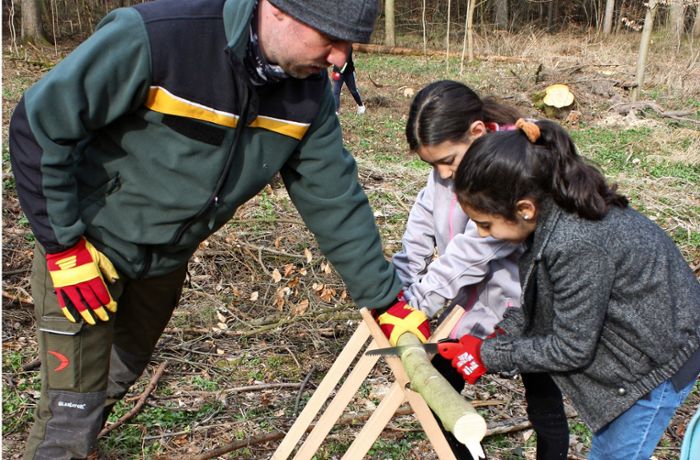 Baumpflanzung in Stuttgart: Schüler vollbringen ein gutes Werk für den Wald