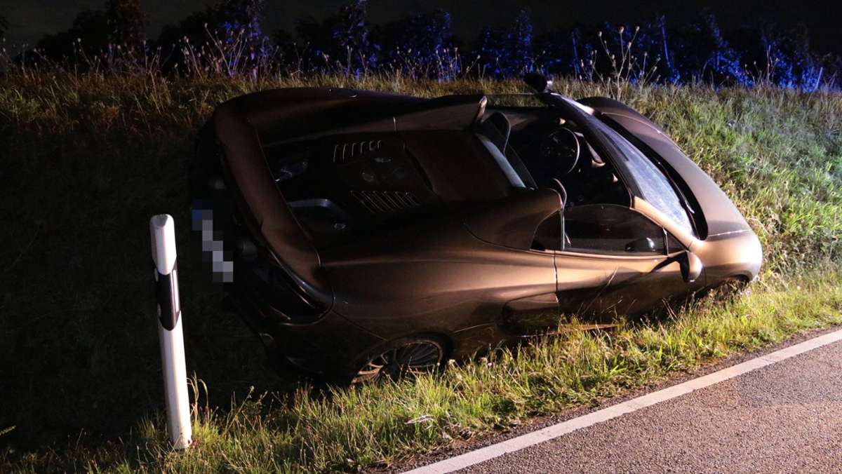 Unfall in Walheim: McLaren-Fahrer weicht Hasen aus – hoher Schaden